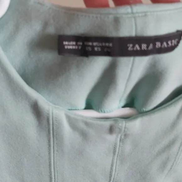 Dress - Picture 4 of 4